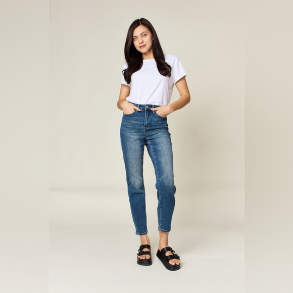 Judy Blue Full Size Tummy Control High Waist Slim Jeans - Picture 5 of 6
